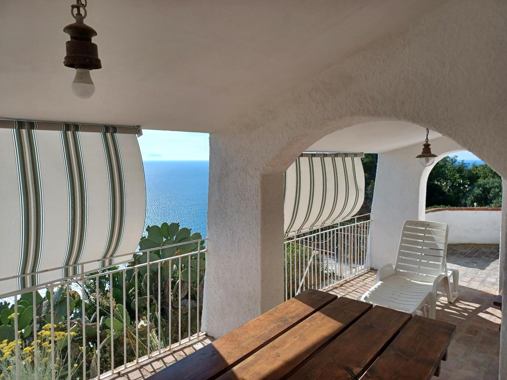 Villa con Vista Mare